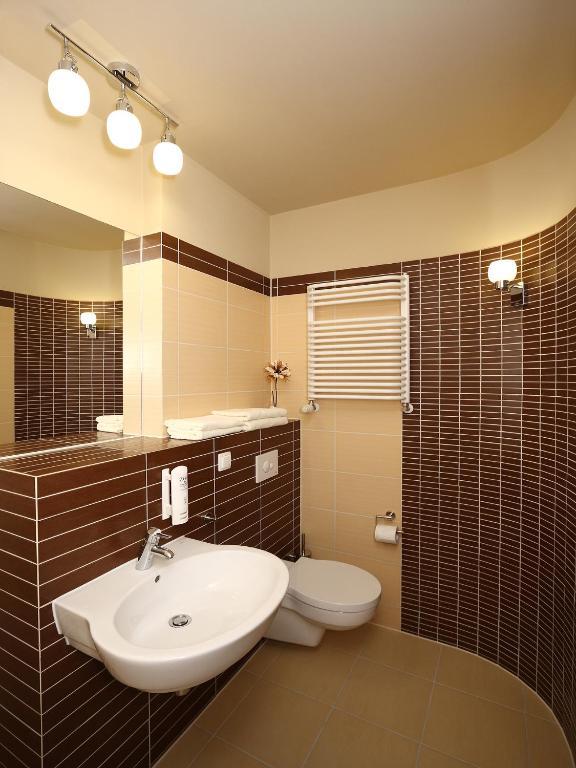 Apartamenty Zlota Nic Opole Værelse billede