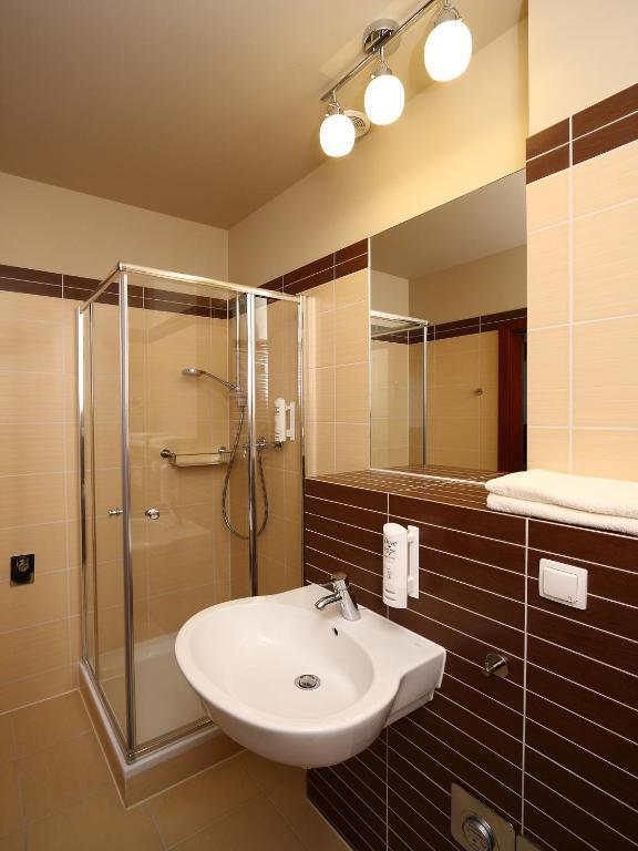 Apartamenty Zlota Nic Opole Værelse billede