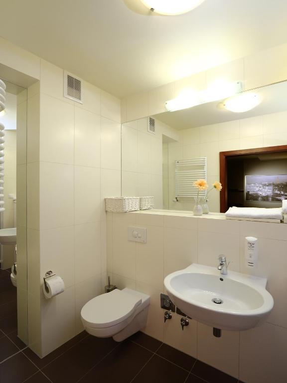 Apartamenty Zlota Nic Opole Værelse billede
