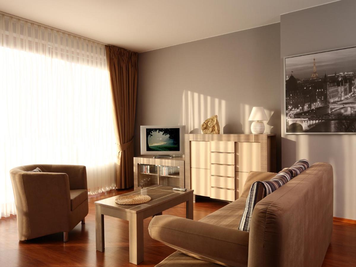 Apartamenty Zlota Nic Opole Værelse billede